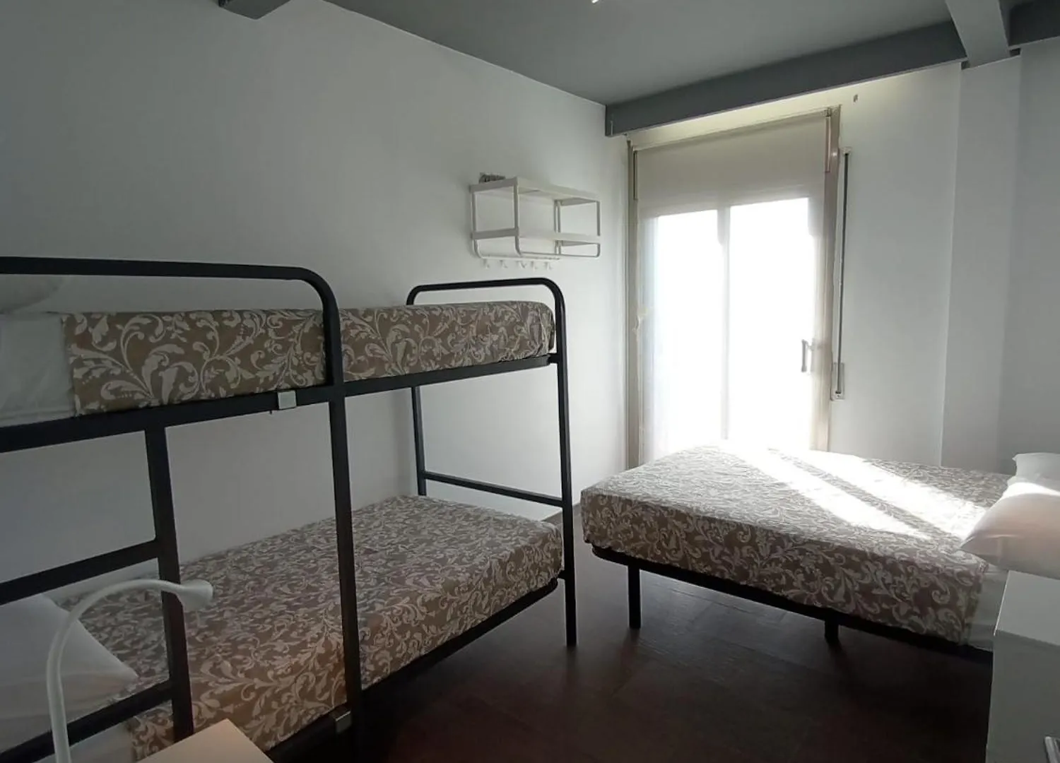Plaza Universitat Private Rooms Barcelona 0*,  Spanje